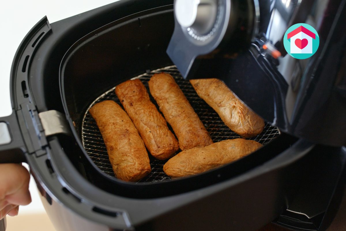 Pode colocar panela de alumínio dentro da airfryer?