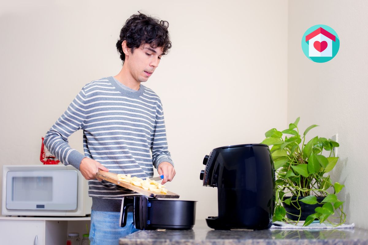 Qual é a melhor fritadeira de 12 litros?